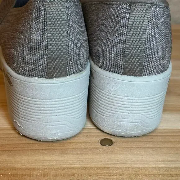 Skecher air cooled memory foam comfortable taupe wedge slip ons size 9 - Picture 2 of 6